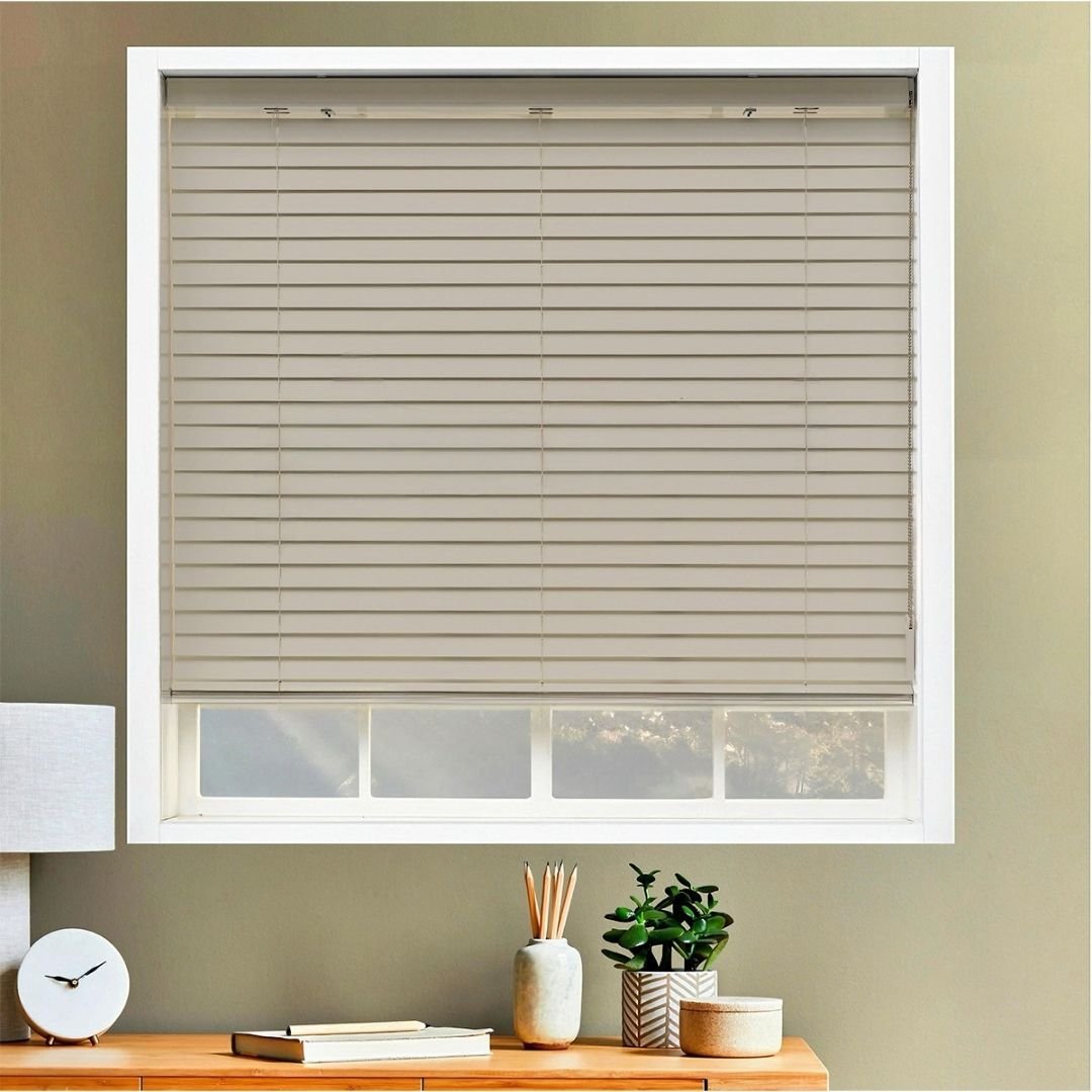 ALYA-102.jpg 50mm Merdiven İpli Ahşap Jaluzi Perde - Bej - Görsel 1